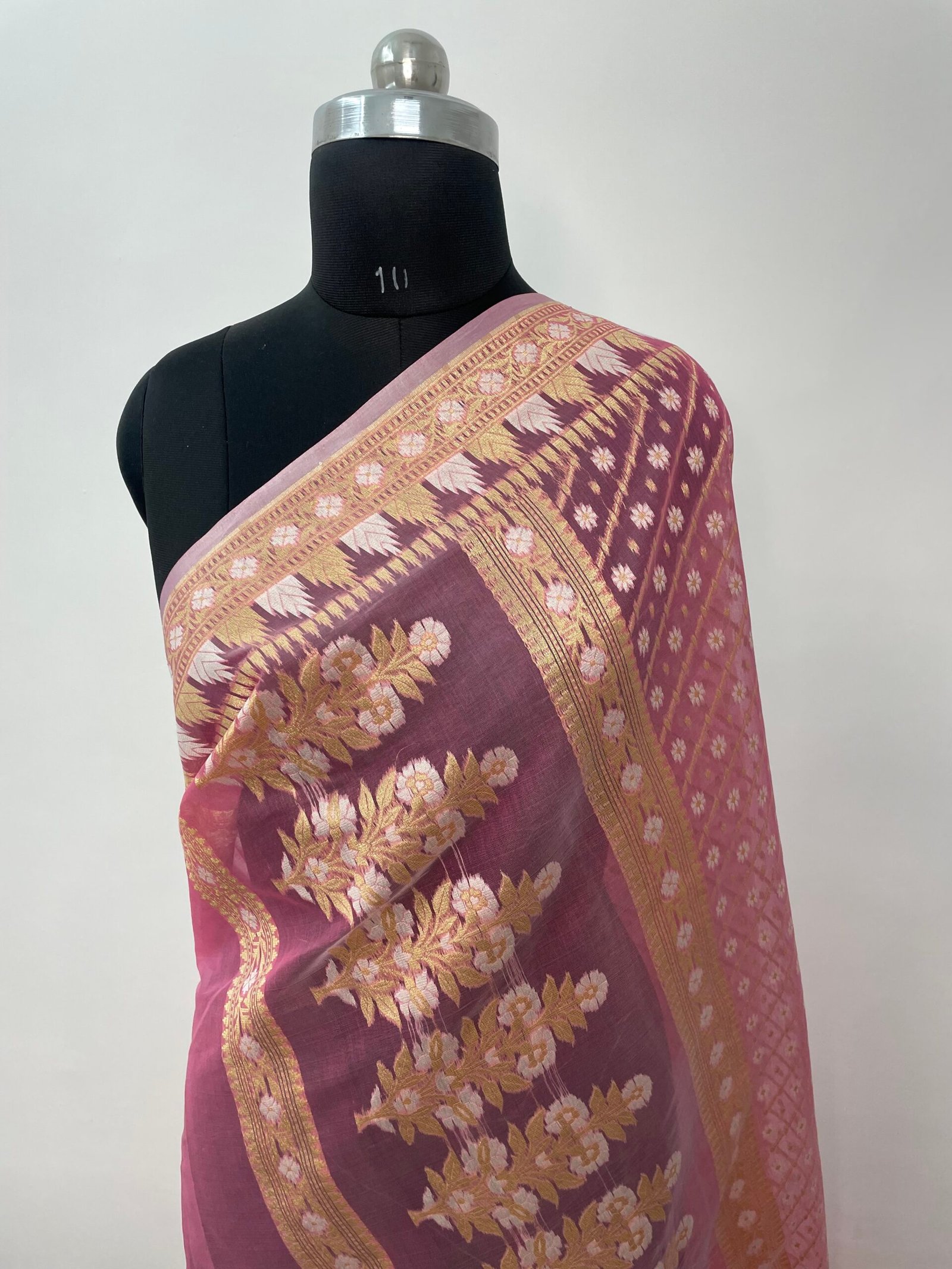 Pink Premium Jamdani Cotton Silk Saree - Image 3