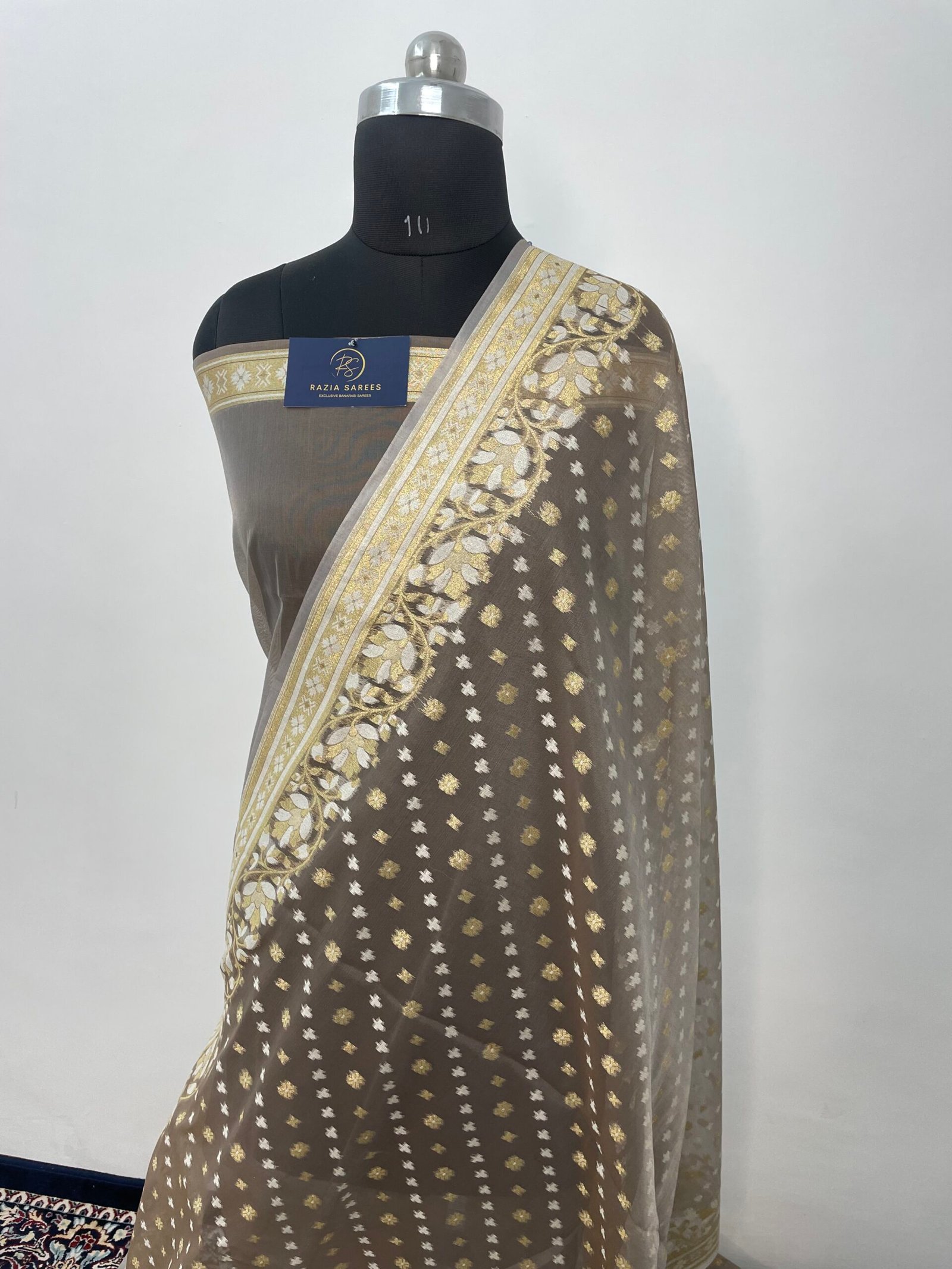 Shahi Grey Tussar Premium Jamdani Cotton Silk Saree - Image 2