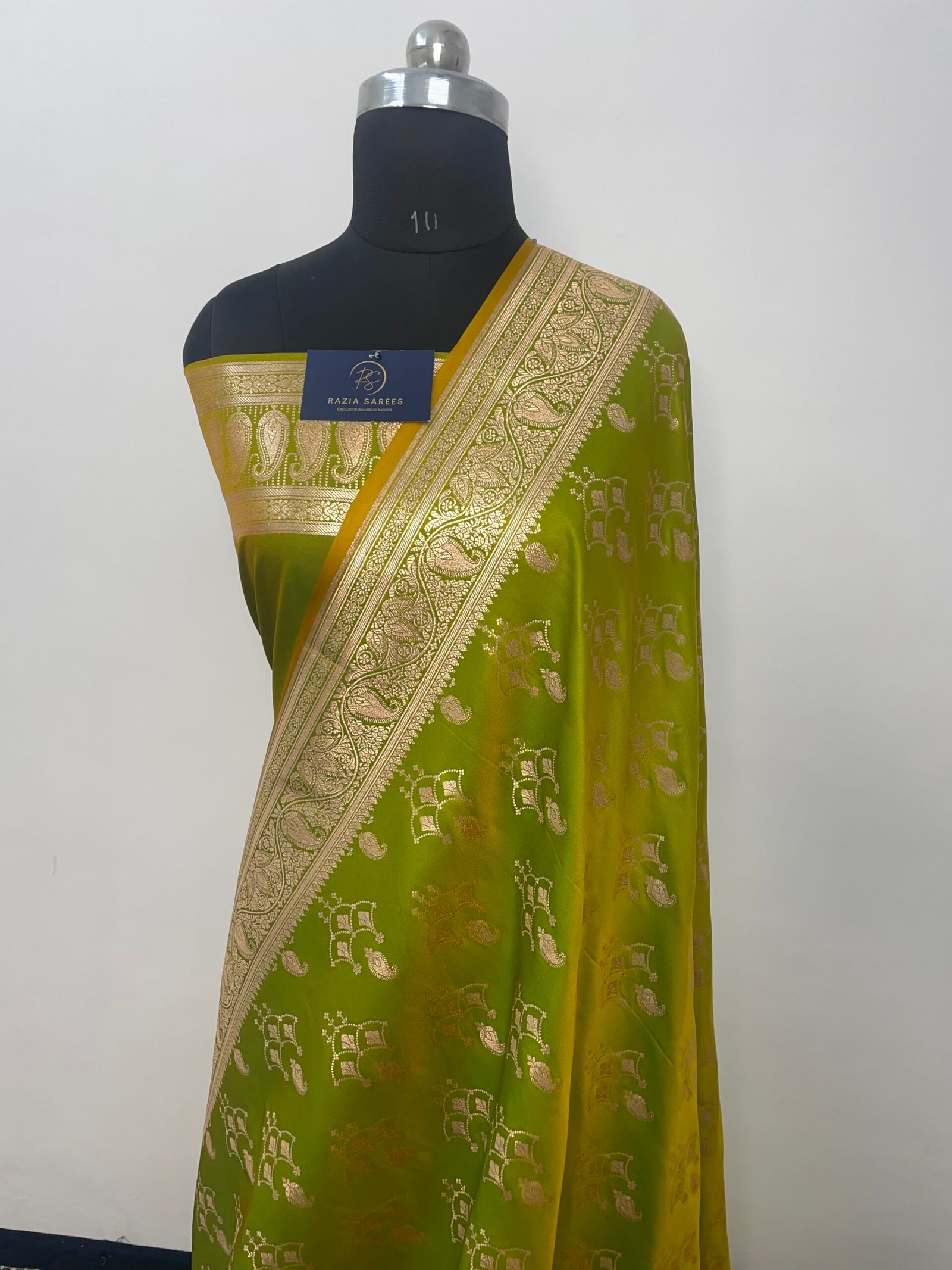 Liril Green Boota Mashru Katan Silk Saree - Image 2