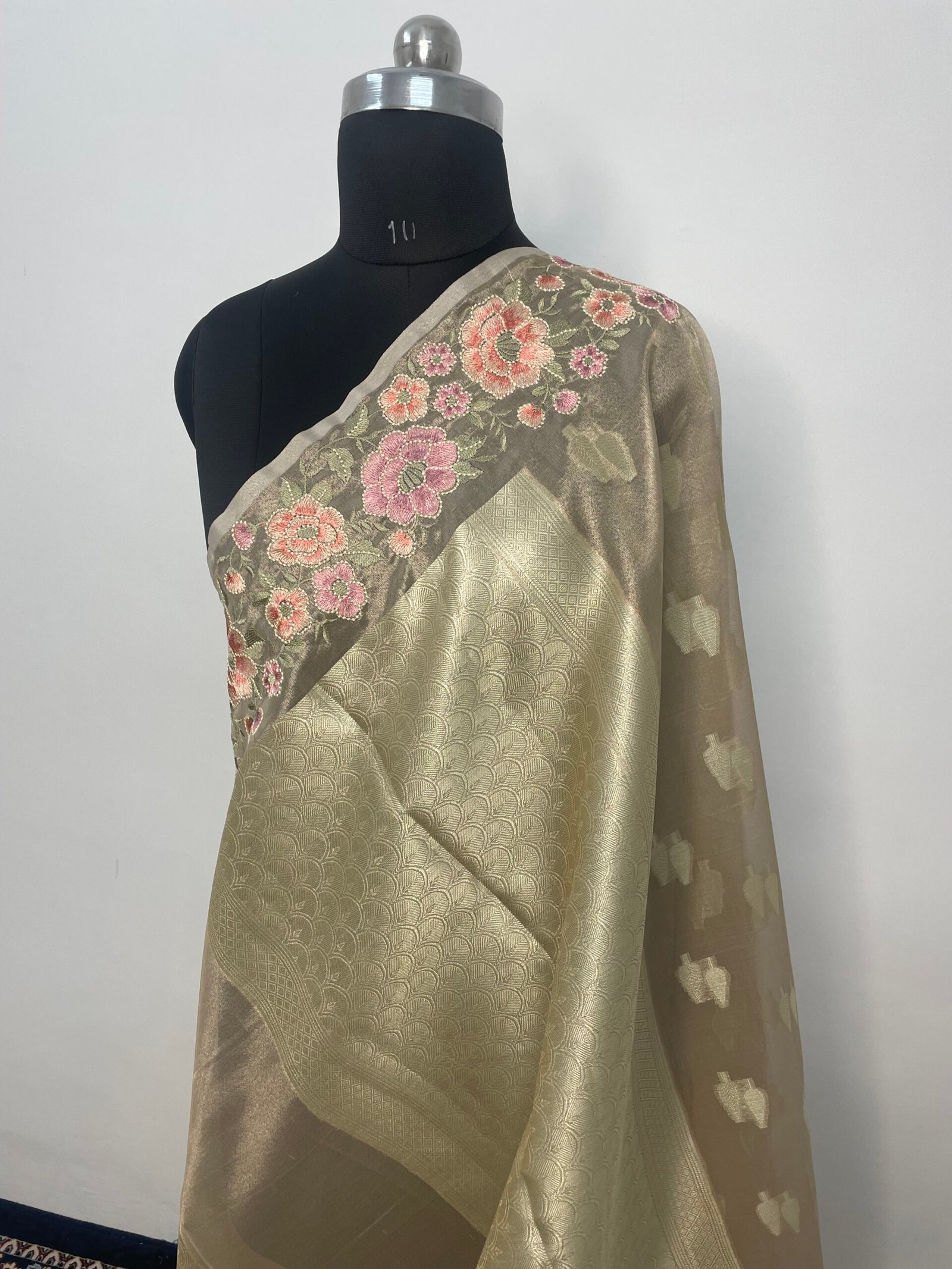 Golden Embroidery Tissue Silk Saree - Image 3