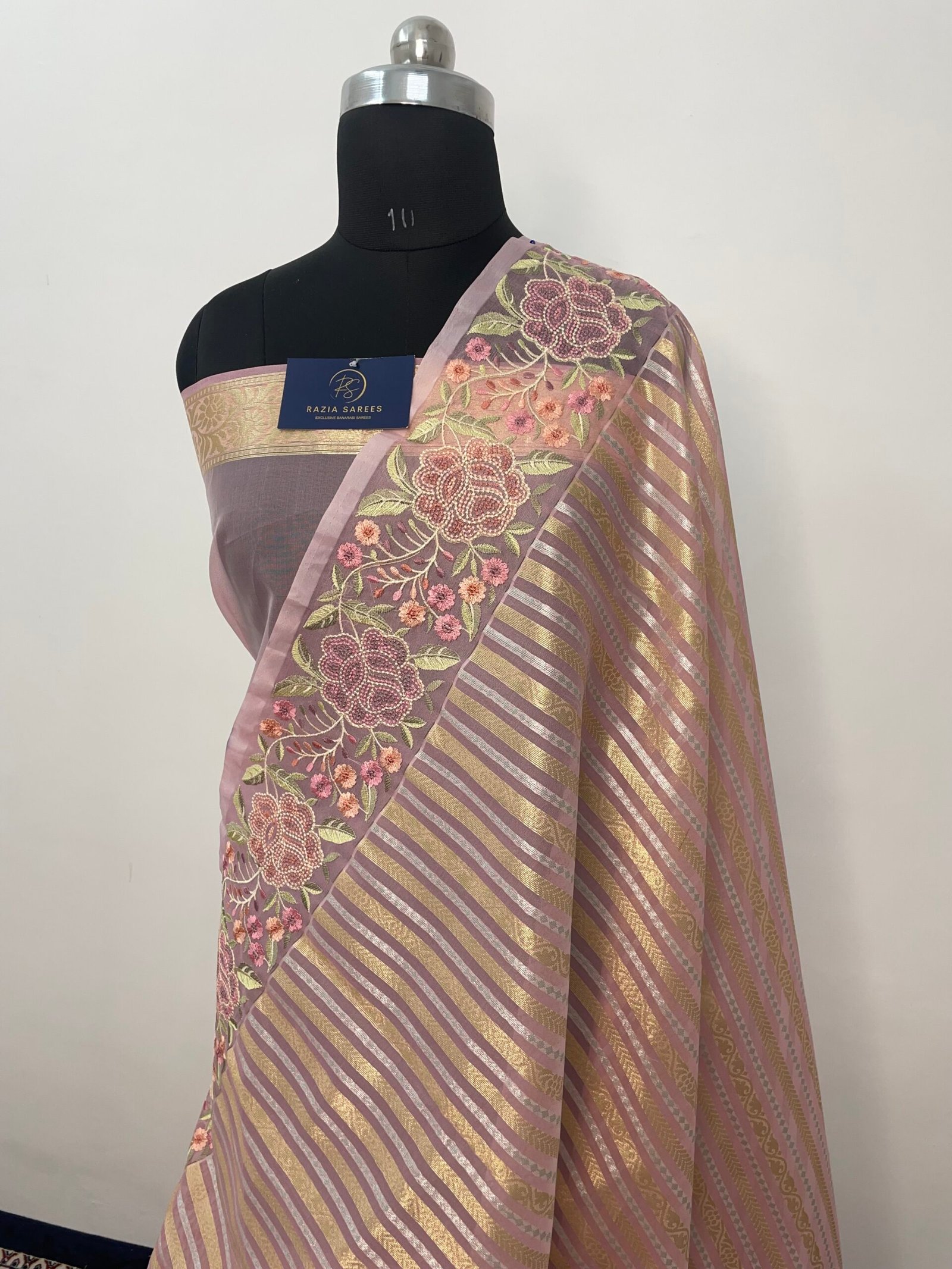 Pink Embroidery Organza Silk Saree - Image 2