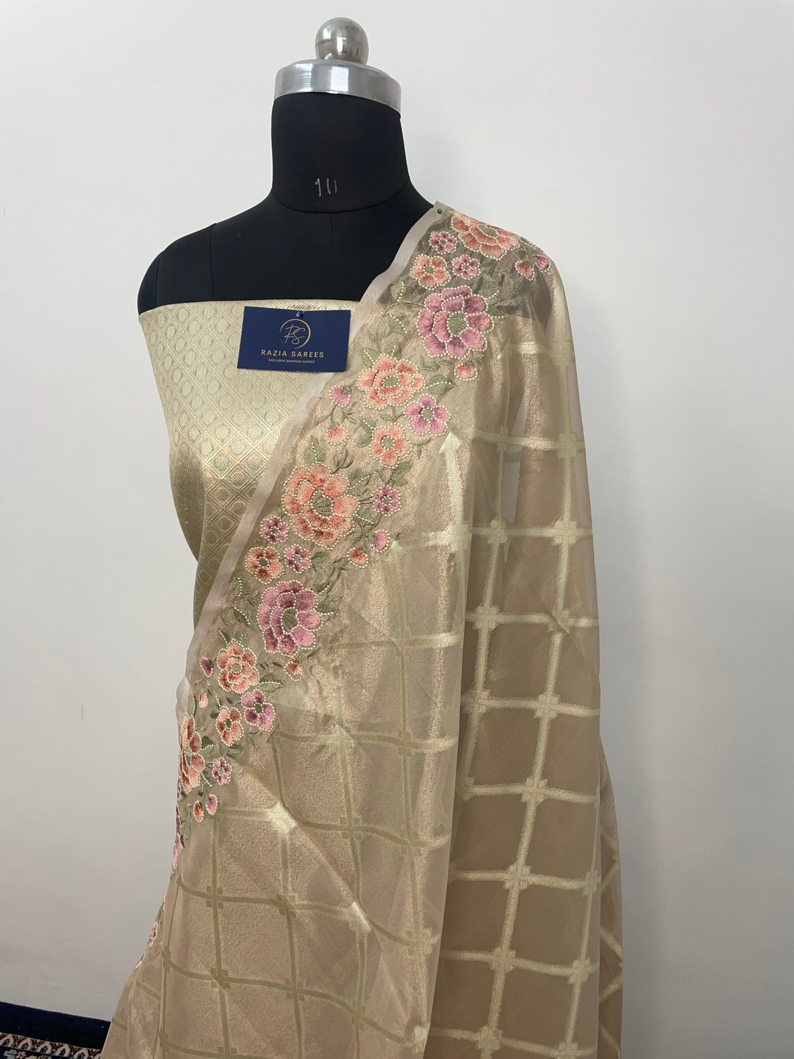 Golden Embroidery Tissue Silk Saree - Image 2