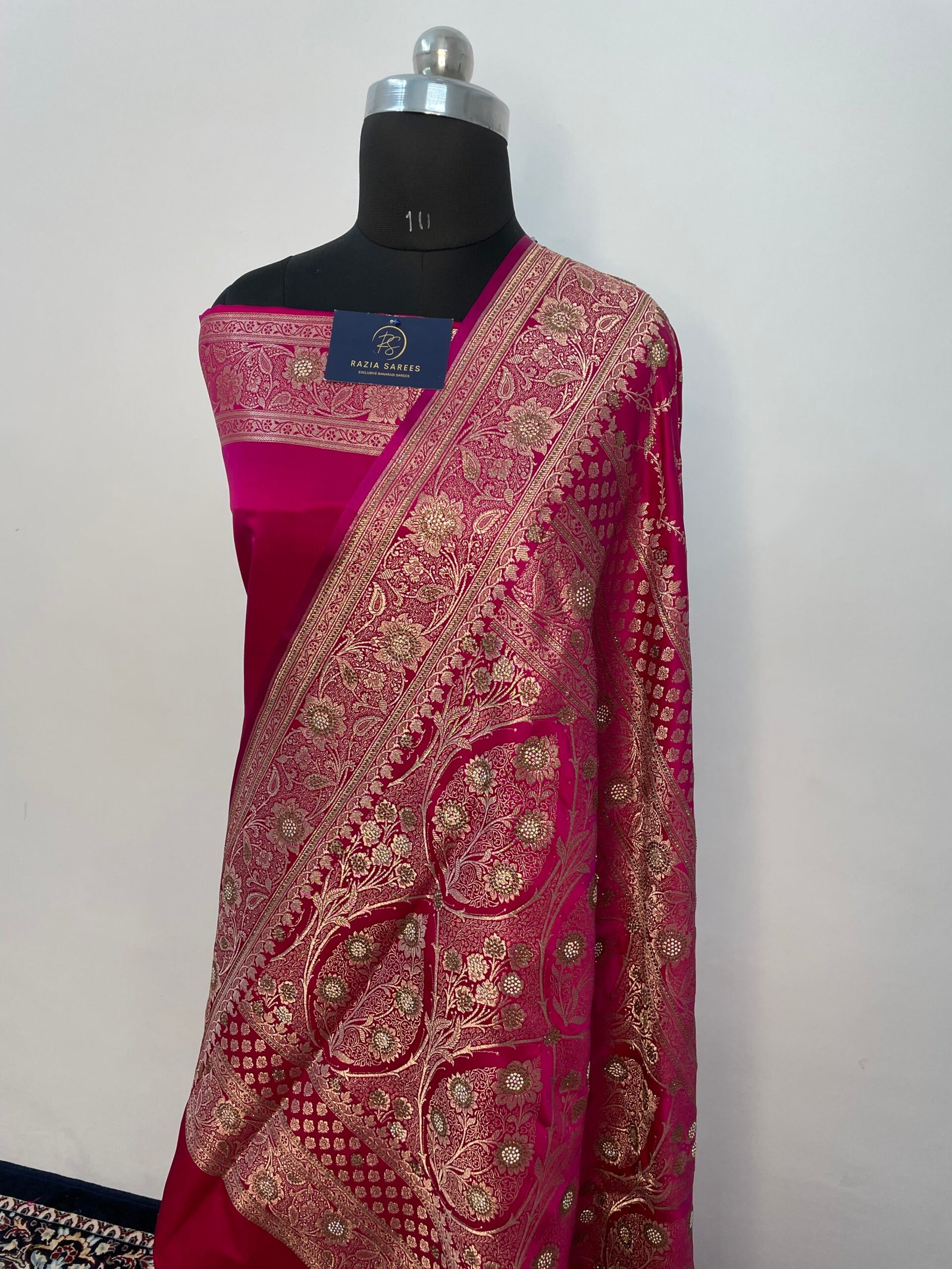 Rani Zarkan Seroski Jaal Satin Katan Silk Saree - Image 3