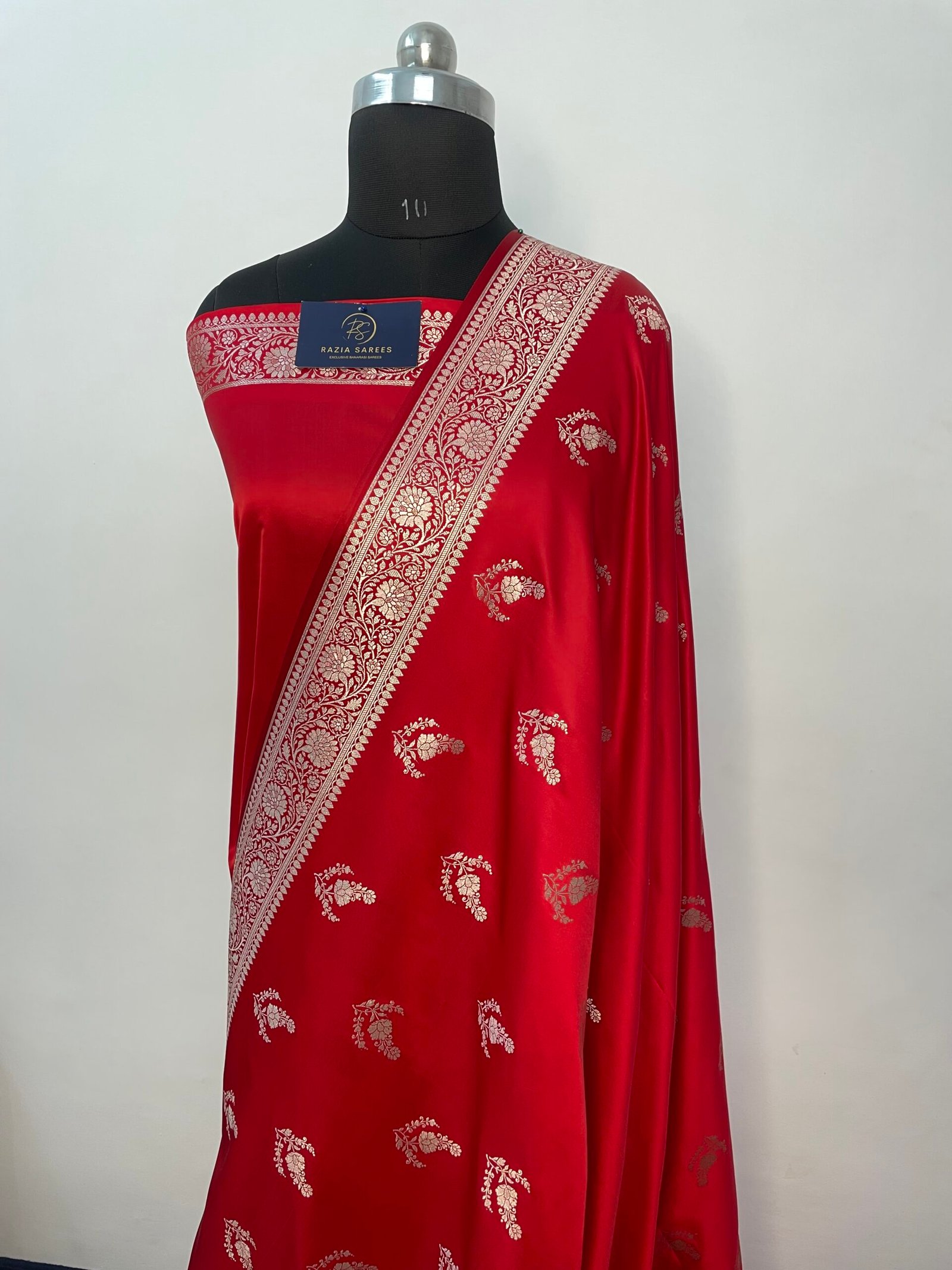 Red Boota Mashru Katan Silk Saree - Image 2