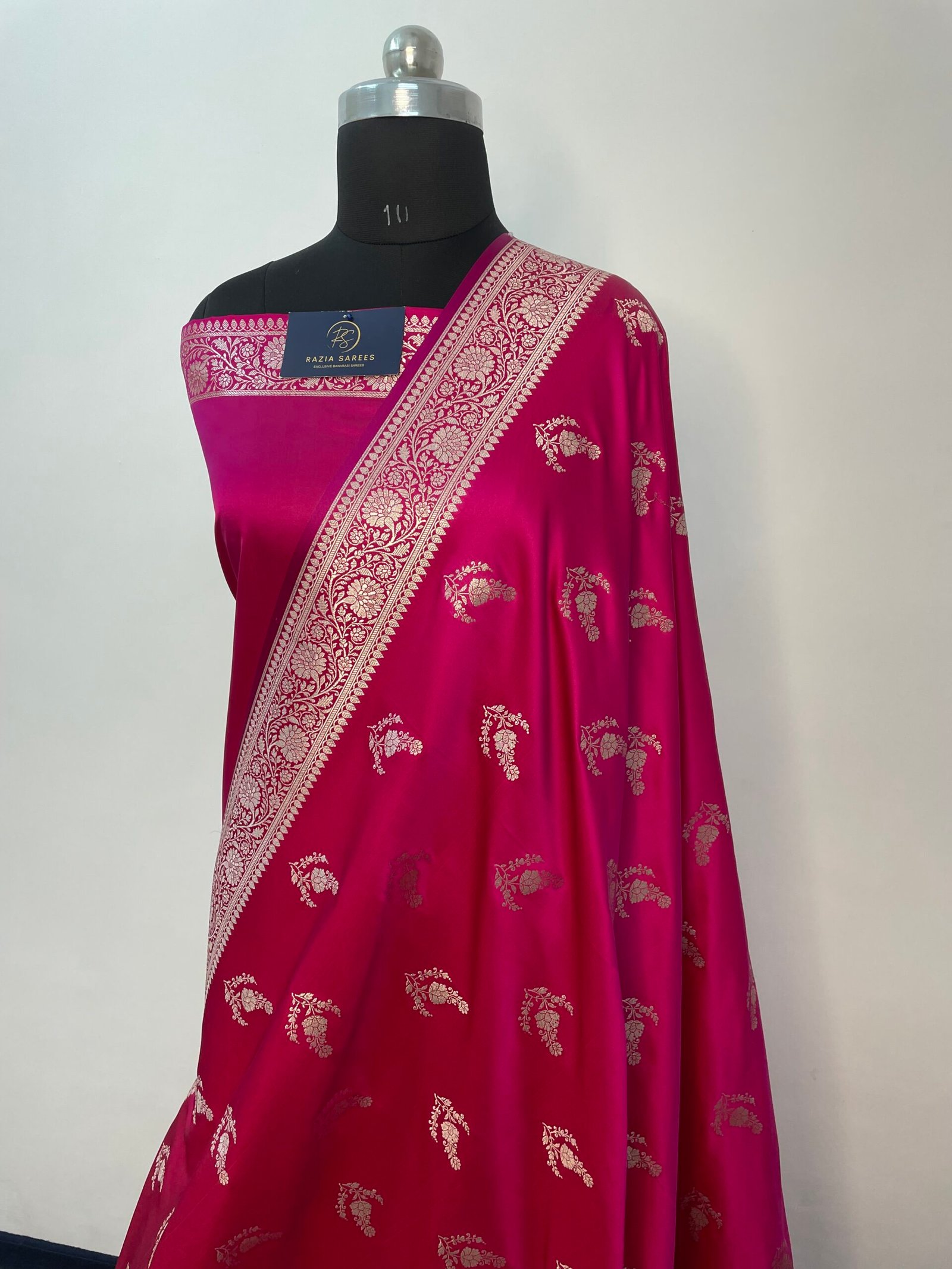 Rani Boota Mashru Katan Silk Saree - Image 2