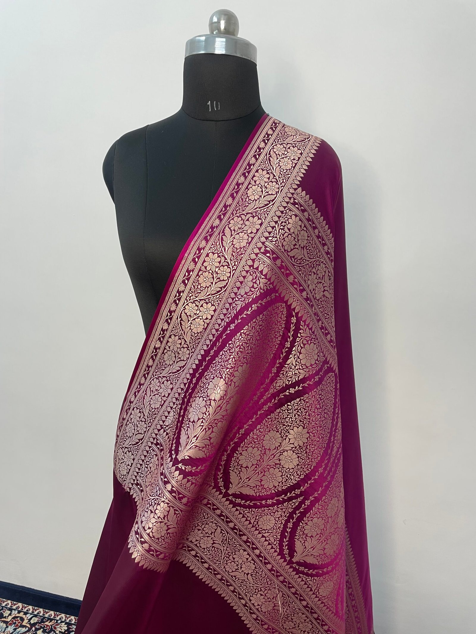 Purple Plain Mashru Katan Silk Saree - Image 3