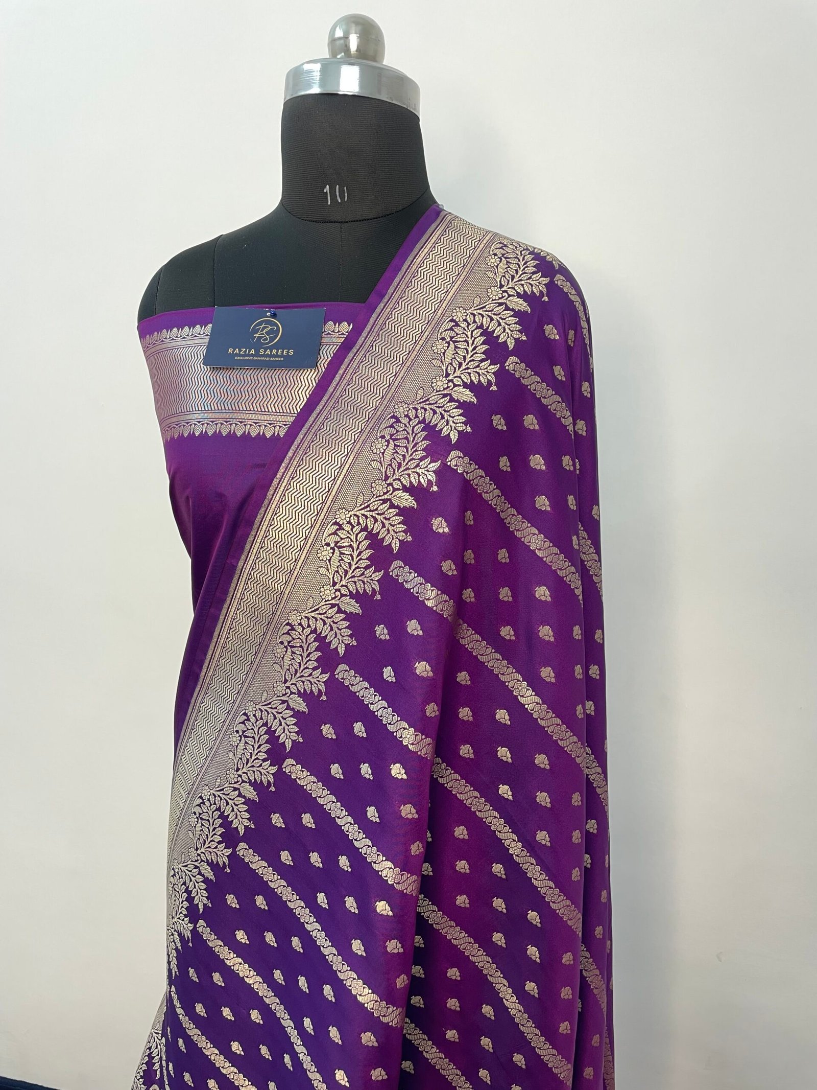 Begani Booti Premium Katan Silk Saree - Image 2