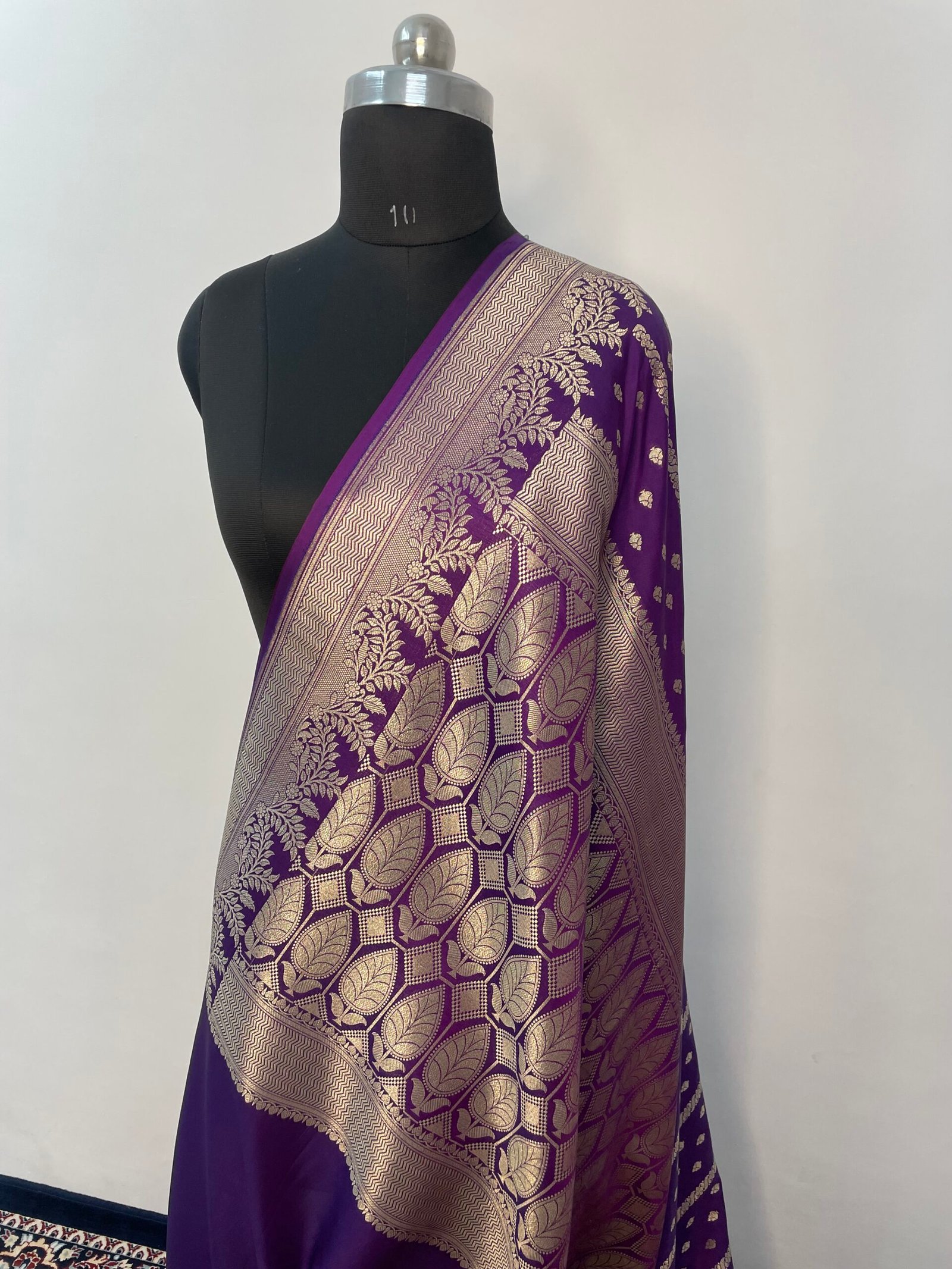 Begani Booti Premium Katan Silk Saree - Image 3