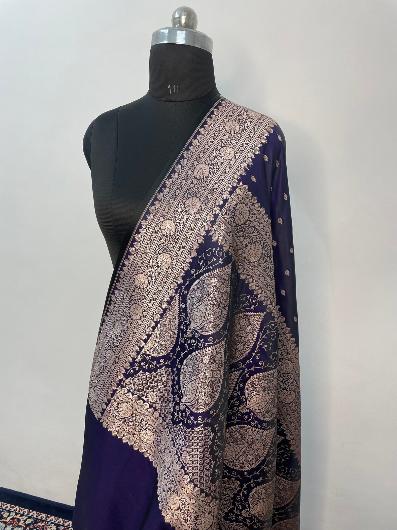 Navy Blue Booti Mashru Katan Silk Saree - Image 3