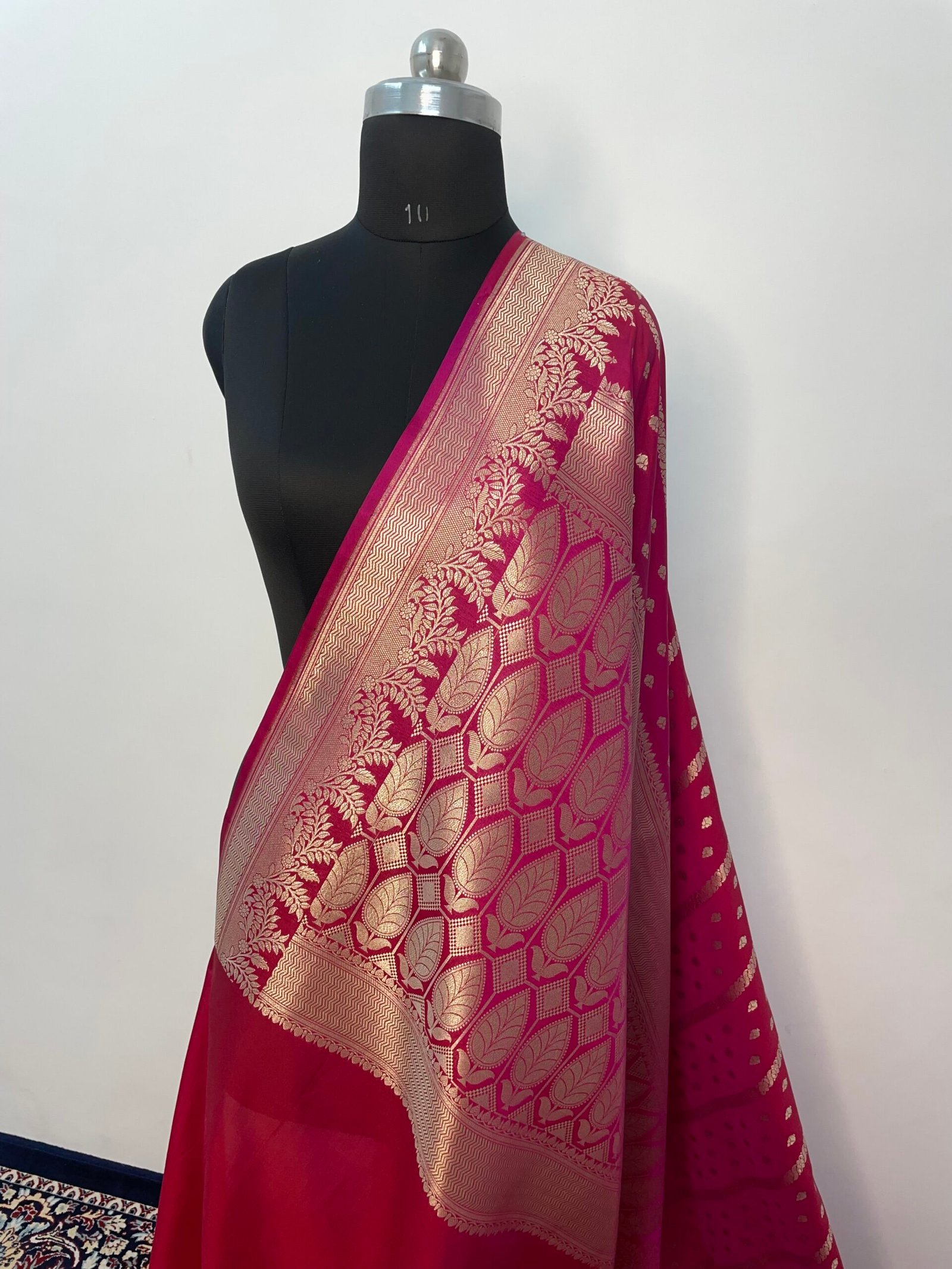 Rani Booti Premium Mashru Katan Silk Saree - Image 3