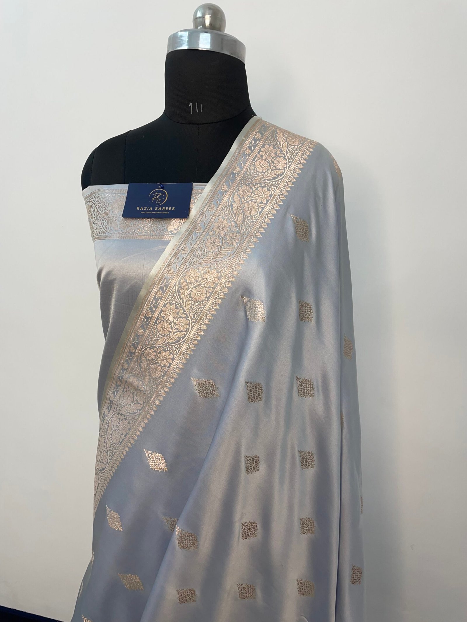 Ivory Grey Booti Mashru Katan Silk Saree - Image 2