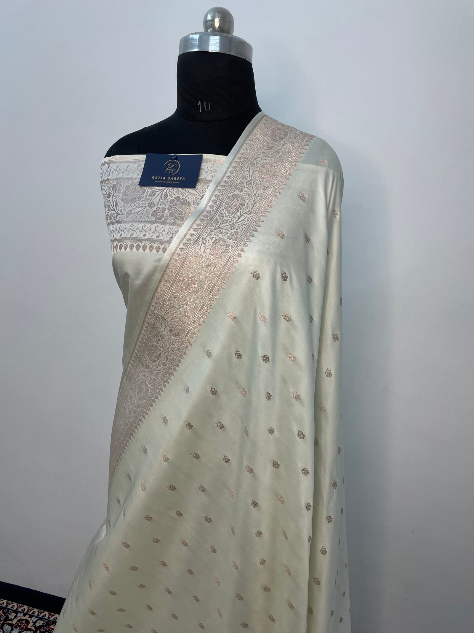 Ivory White Booti Mashru Katan Silk Saree - Image 2