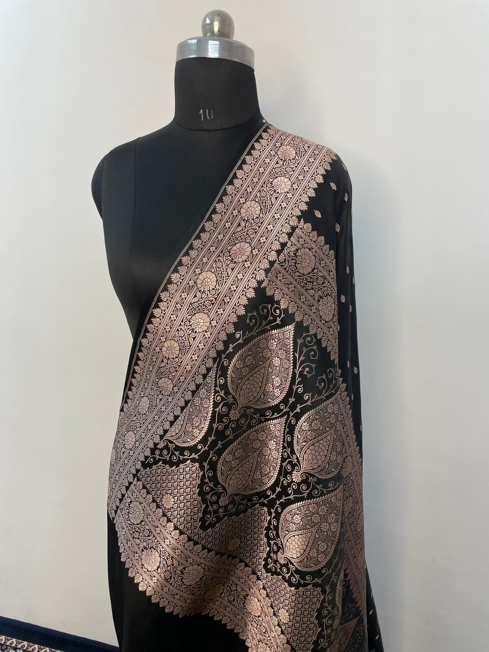Black Booti Mashru Katan Silk Saree - Image 3