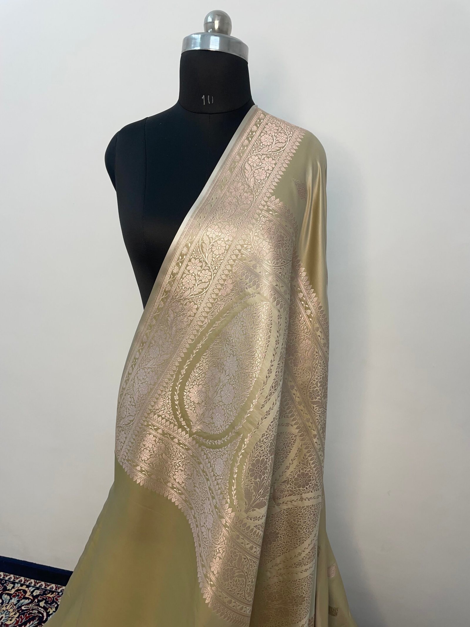 Ivory Tussar Booti Mashru Katan Silk Saree - Image 3