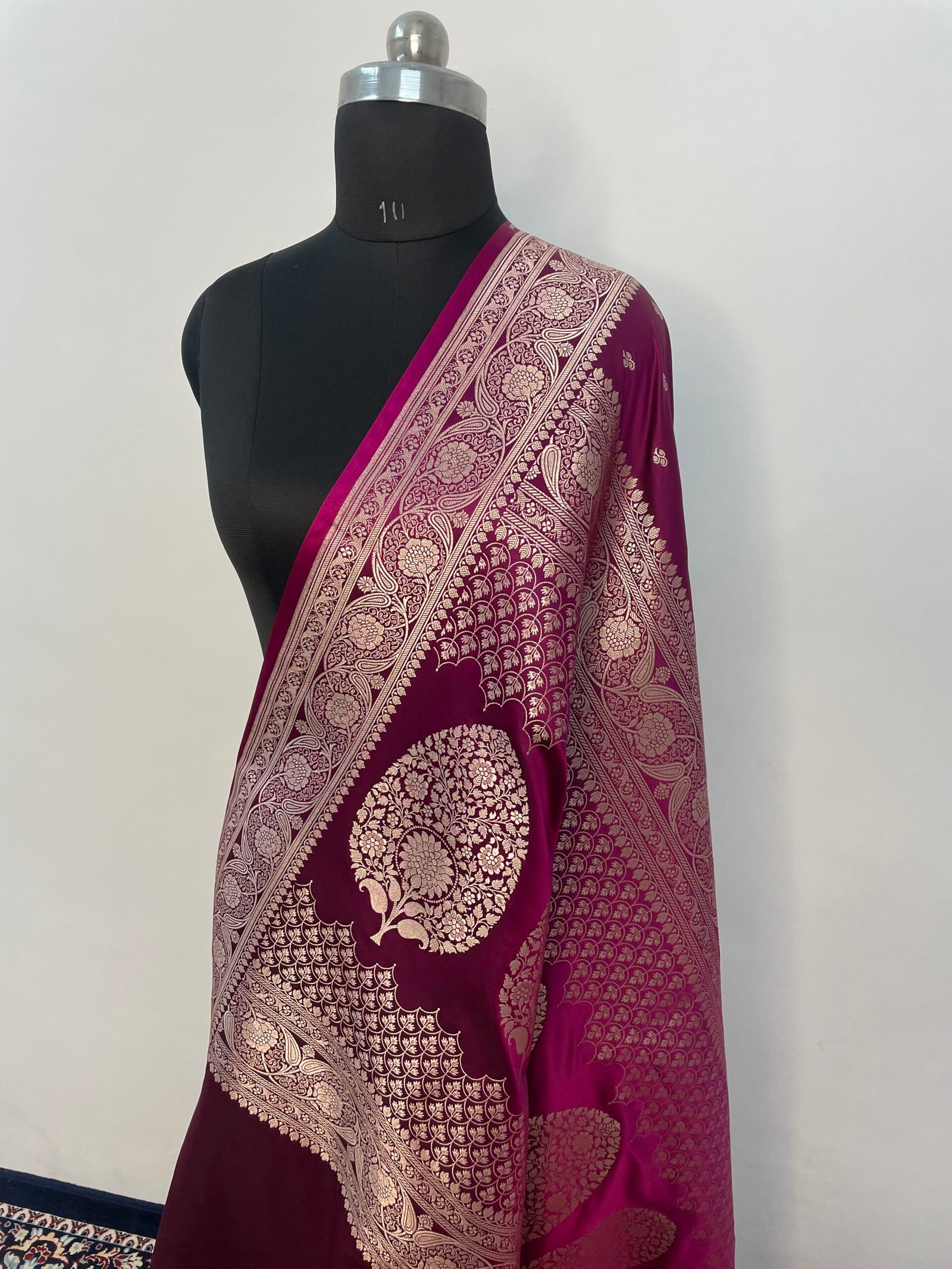 Purple Booti Mashru Katan Silk Saree - Image 3