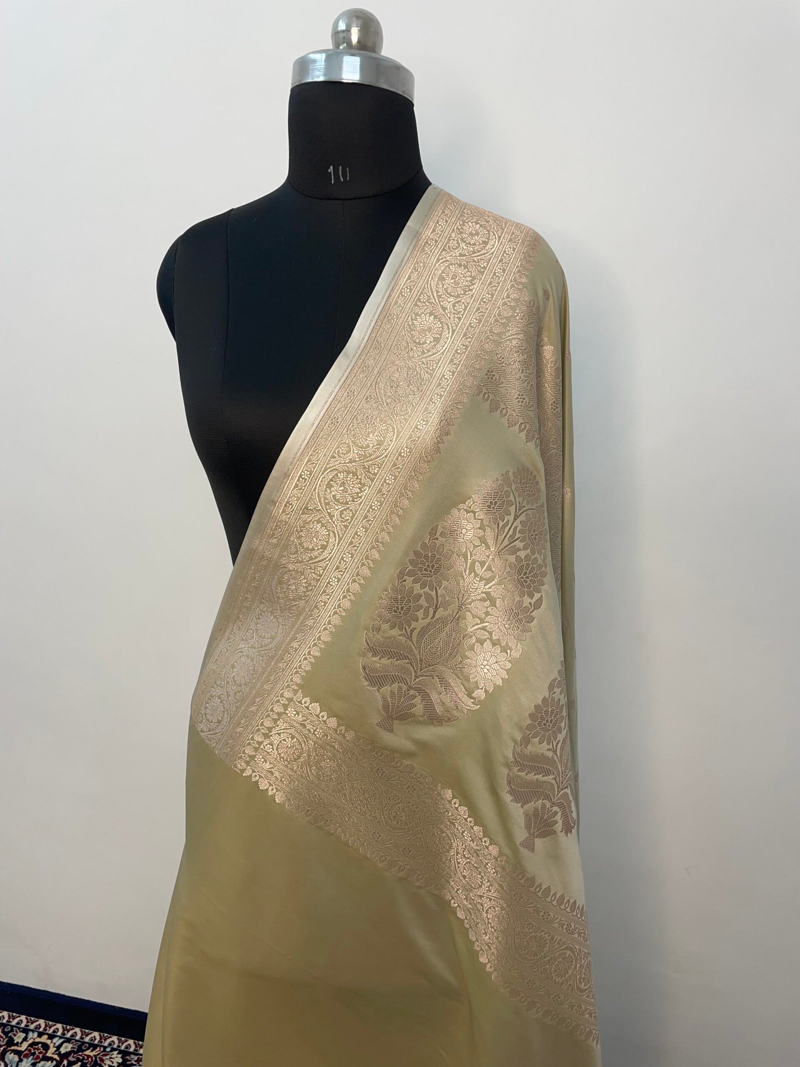 Ivory Tussar Booti Mashru Katan Silk Saree - Image 3