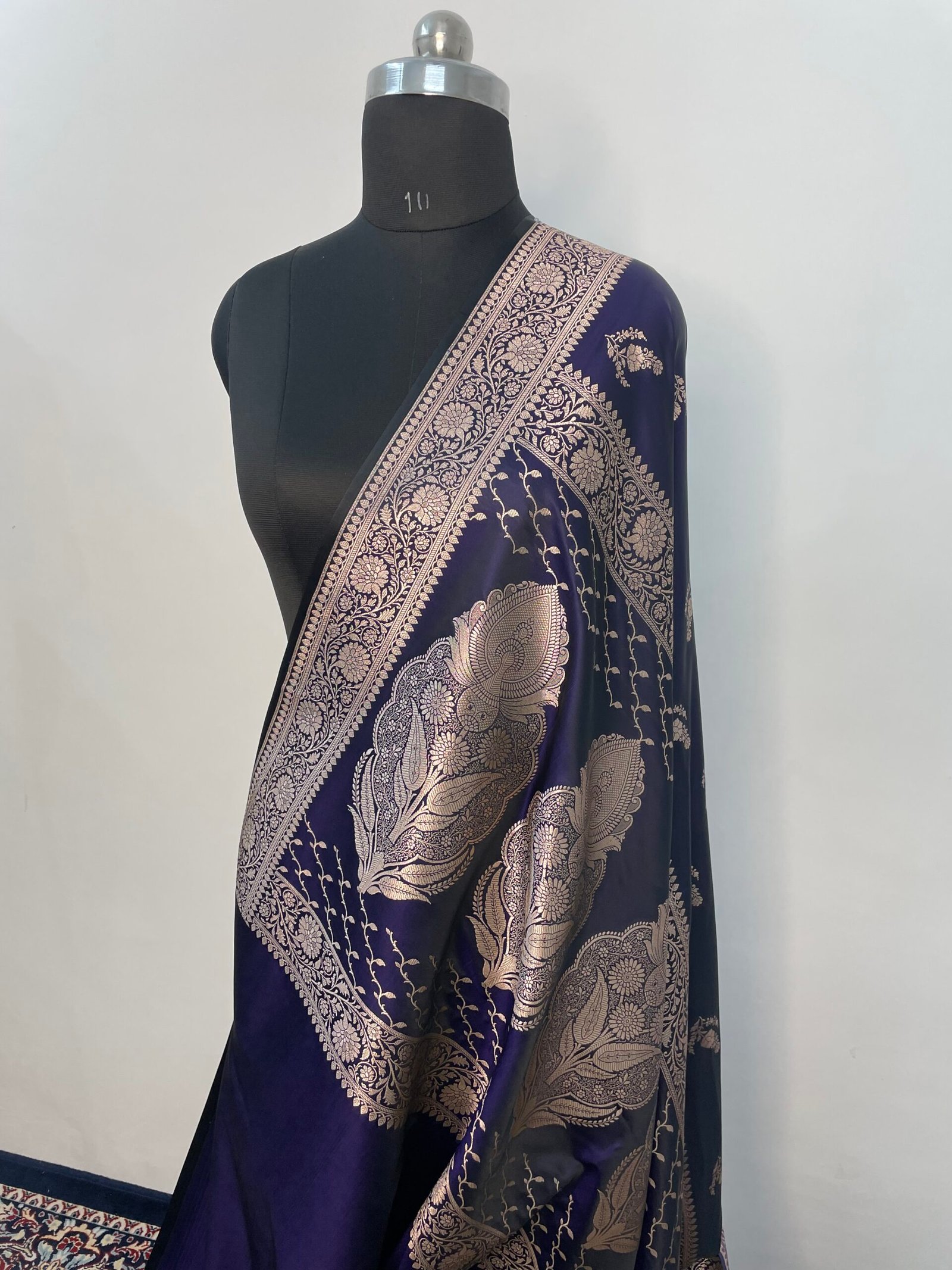 Navy Blue Boota Mashru Katan Silk Saree - Image 3