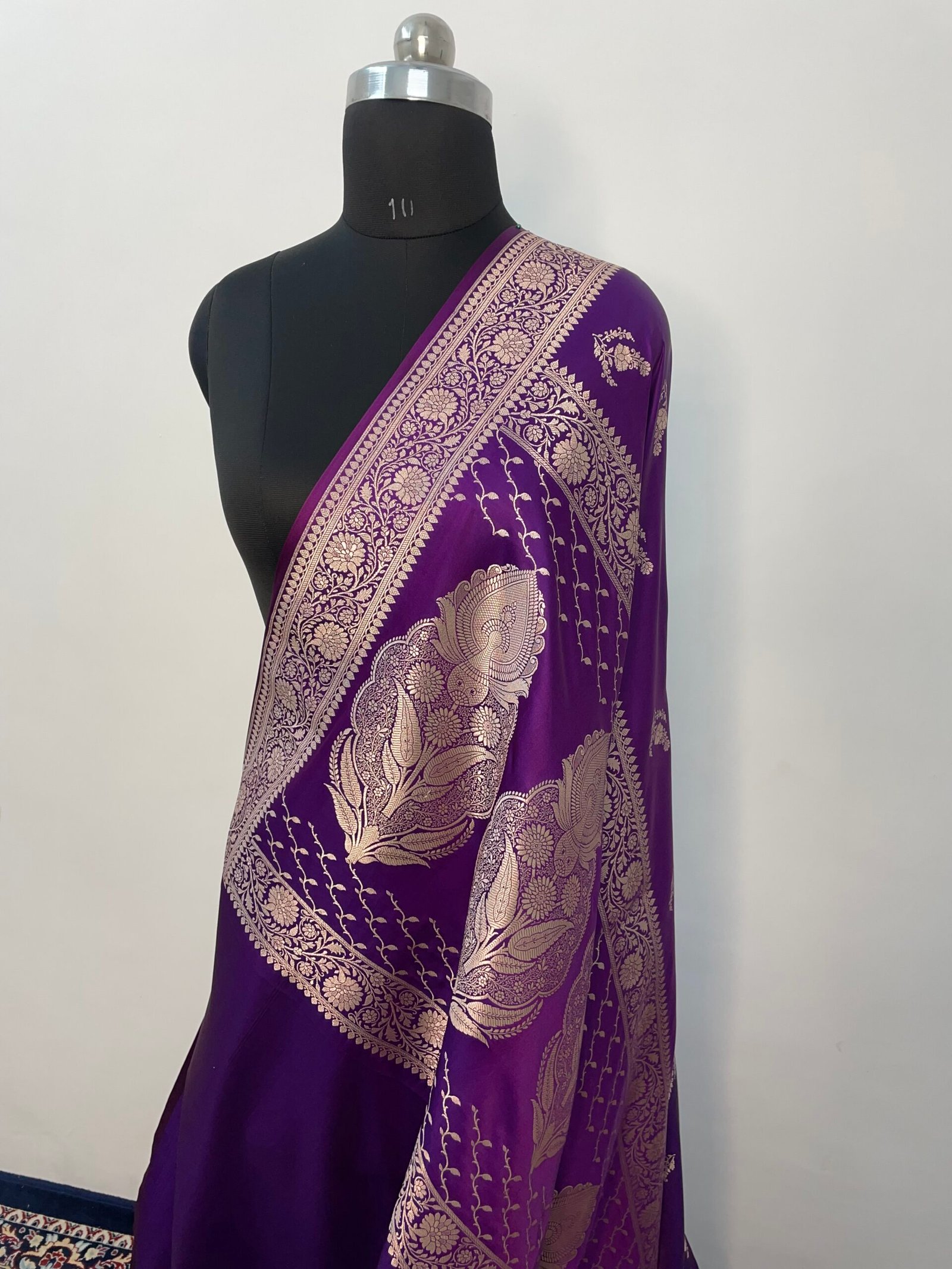 Begani Boota Mashru Katan Silk Saree - Image 3