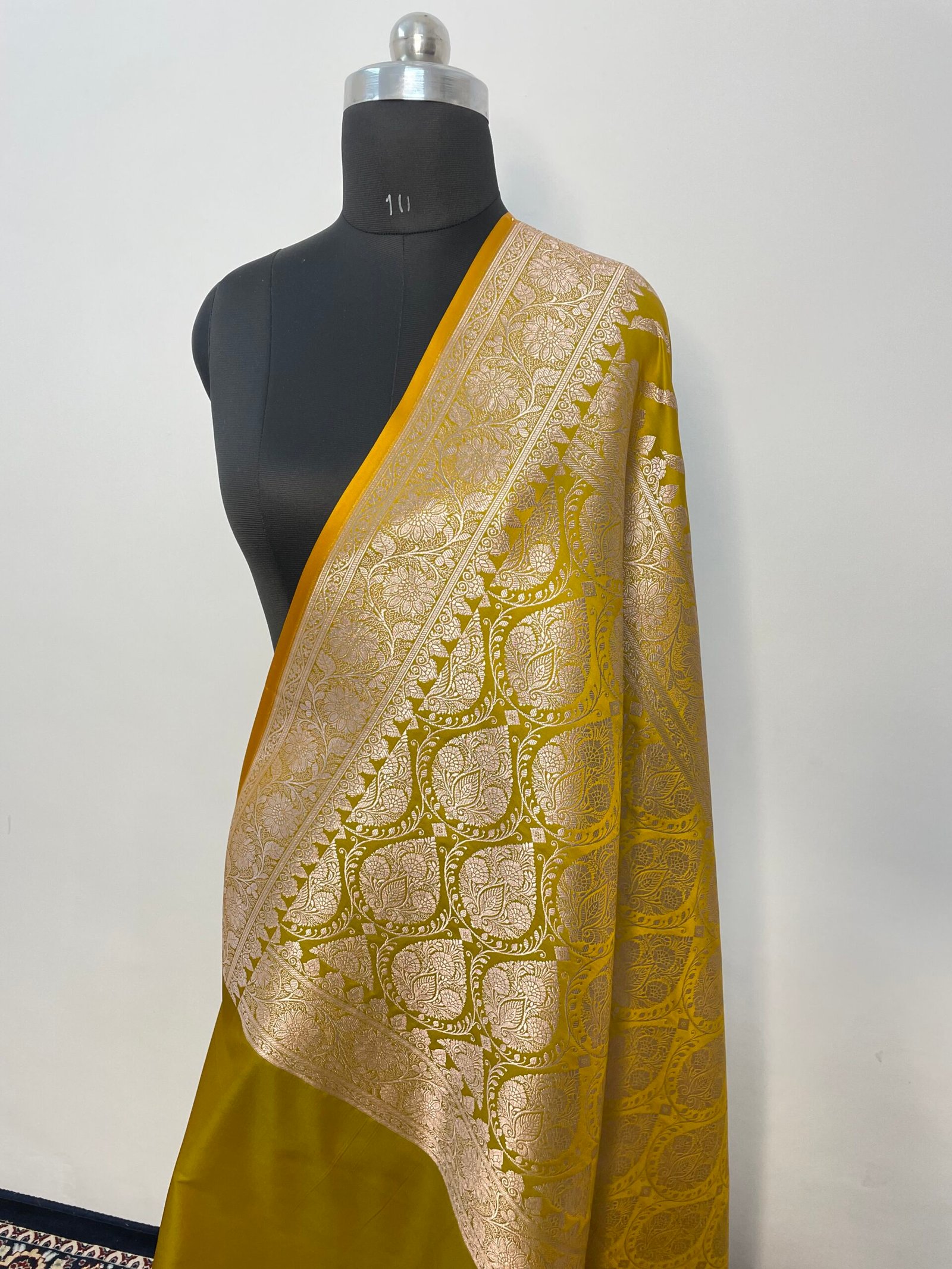 Liril Green Aada Mashru Katan Silk Saree - Image 3