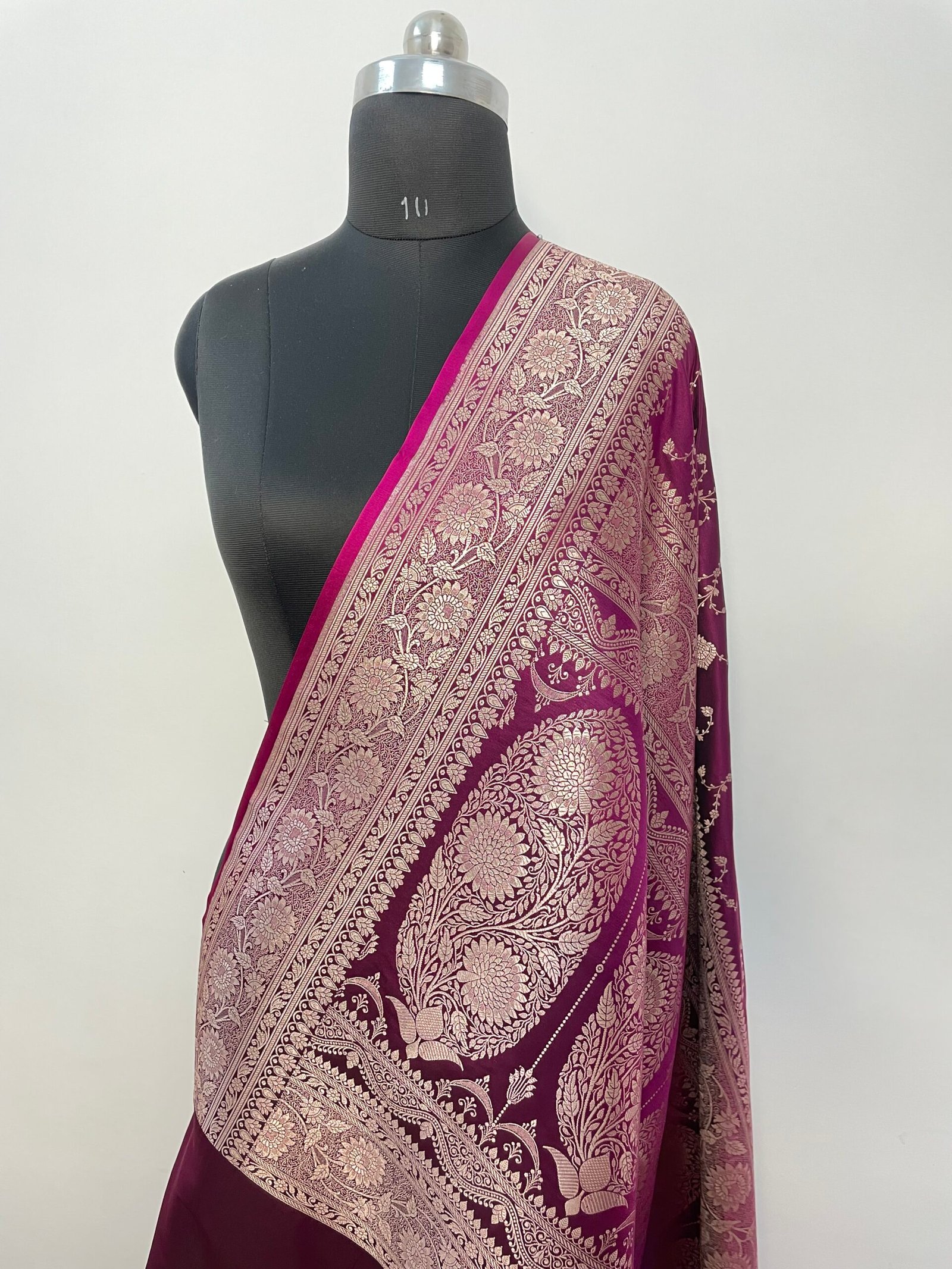 Purple Jaal Mashru Katan Silk Saree - Image 3