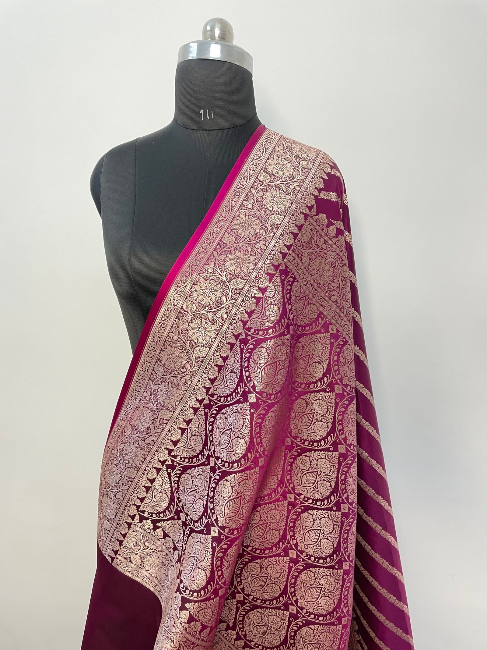 Purple Aada Mashru Katan Silk Saree - Image 3