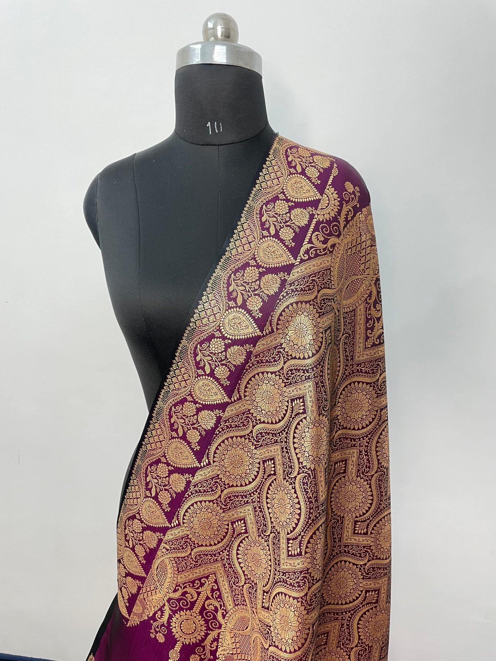 Purple Designer Plain Satin Katan Silk Saree - Image 3