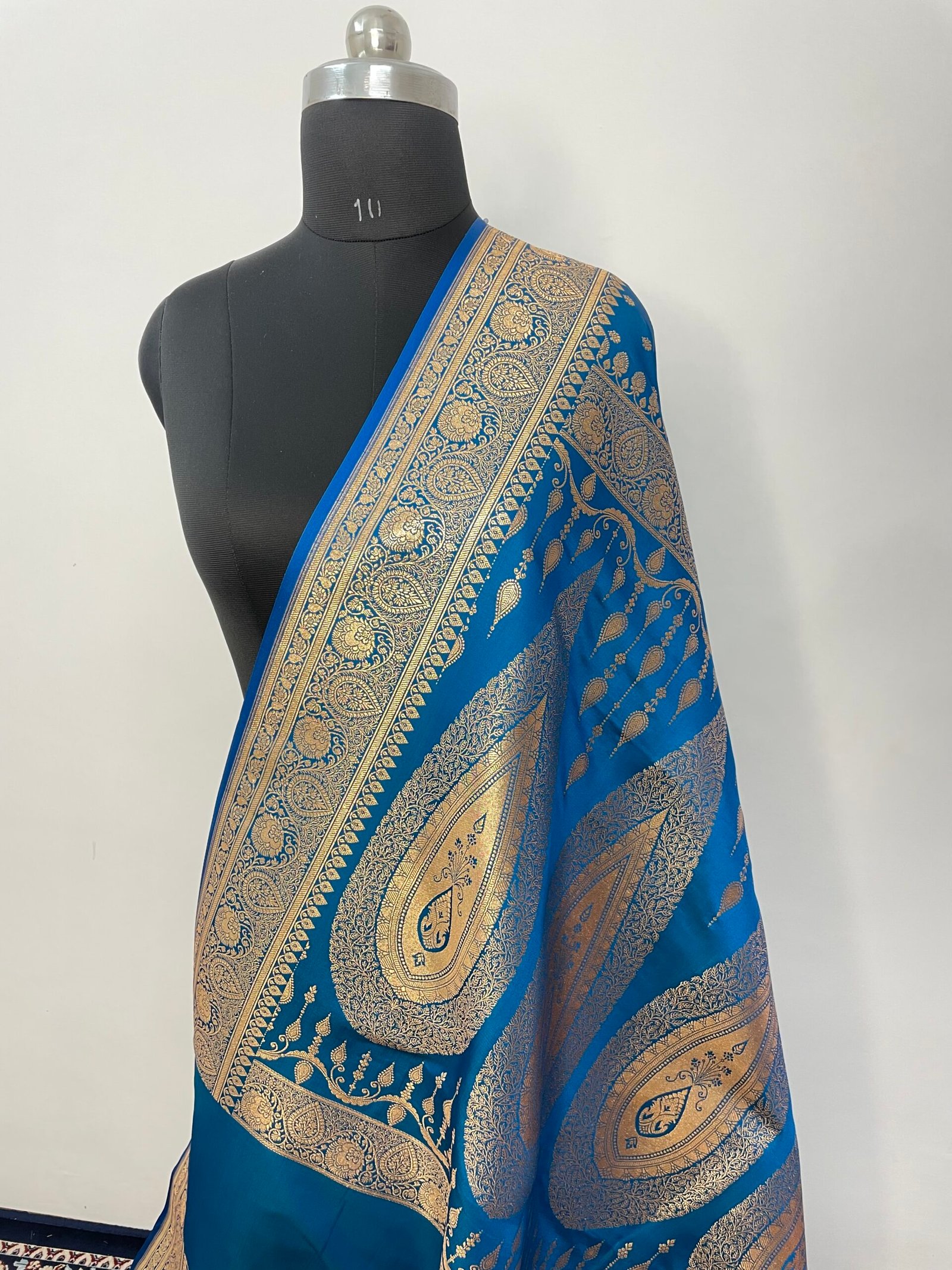Firozi Peacock Booti Satin Katan Silk Saree - Image 3