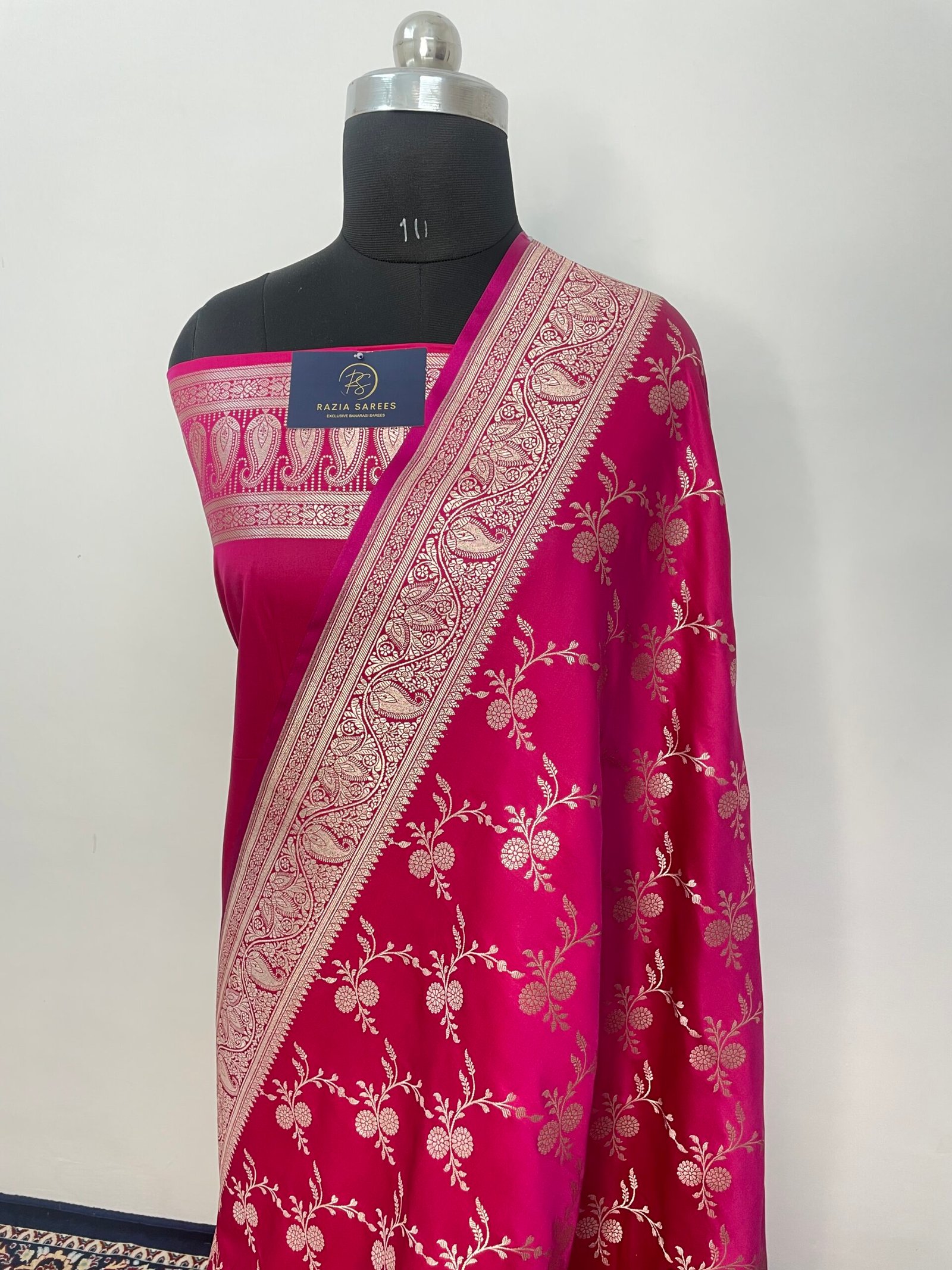 Strawberry Pink Jaal Mashru Katan Silk Saree - Image 2