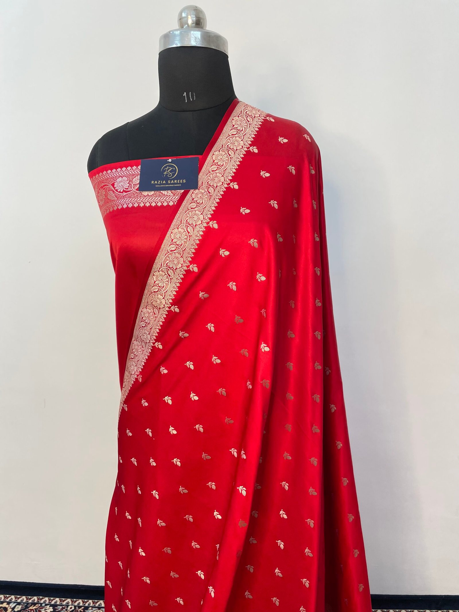 Red Designer Booti Mashru Katan Silk Saree - Image 2