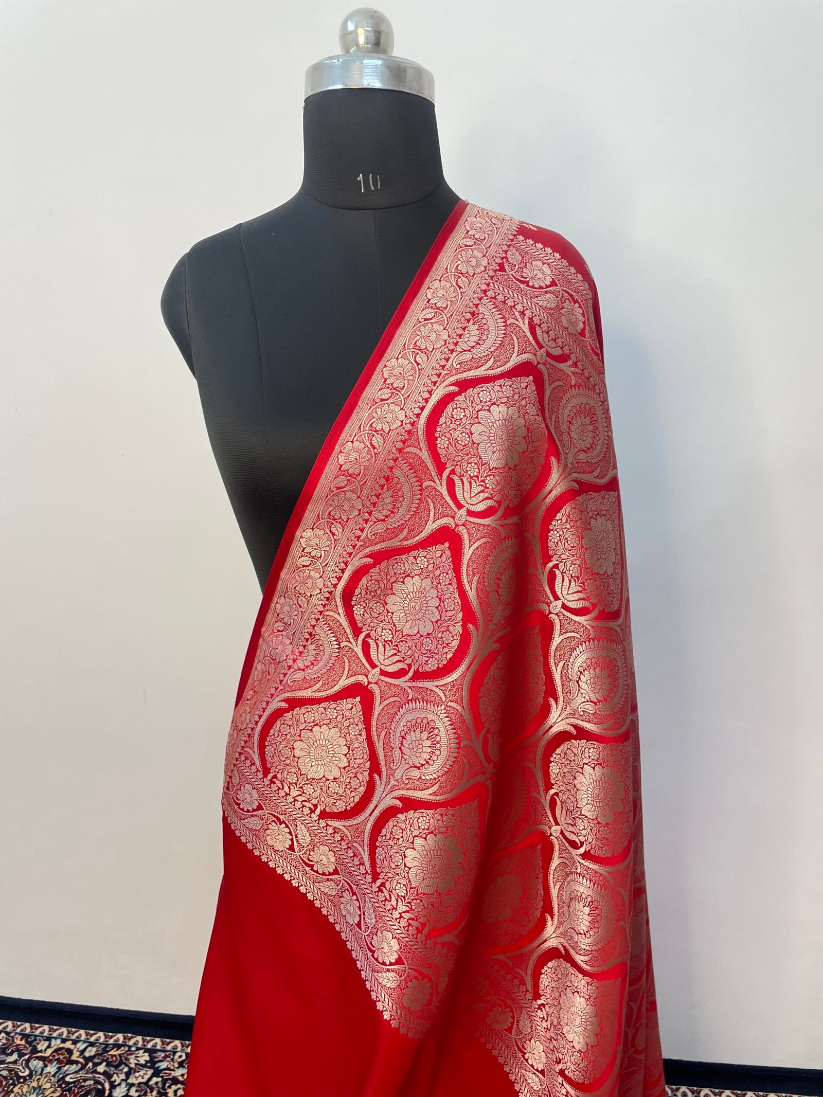 Red Designer Booti Mashru Katan Silk Saree - Image 3