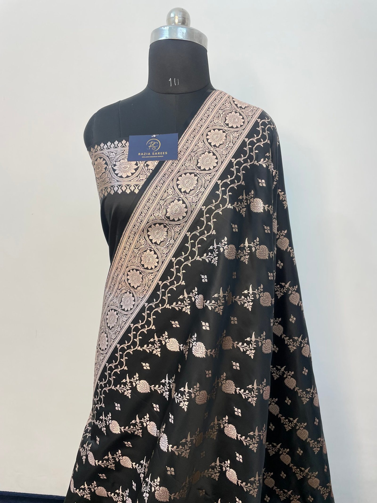 Black Designer Aada Mashru Katan Silk Saree - Image 2