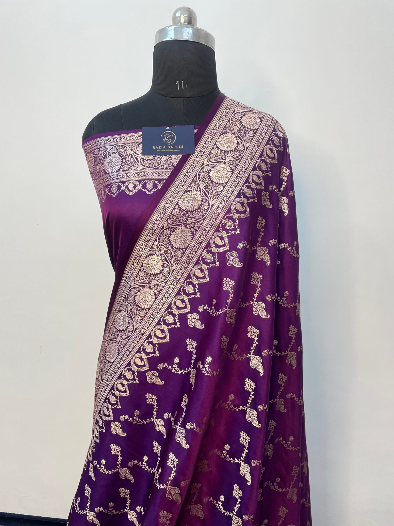 Begani Designer Jaal Mashru Katan Silk Saree - Image 2