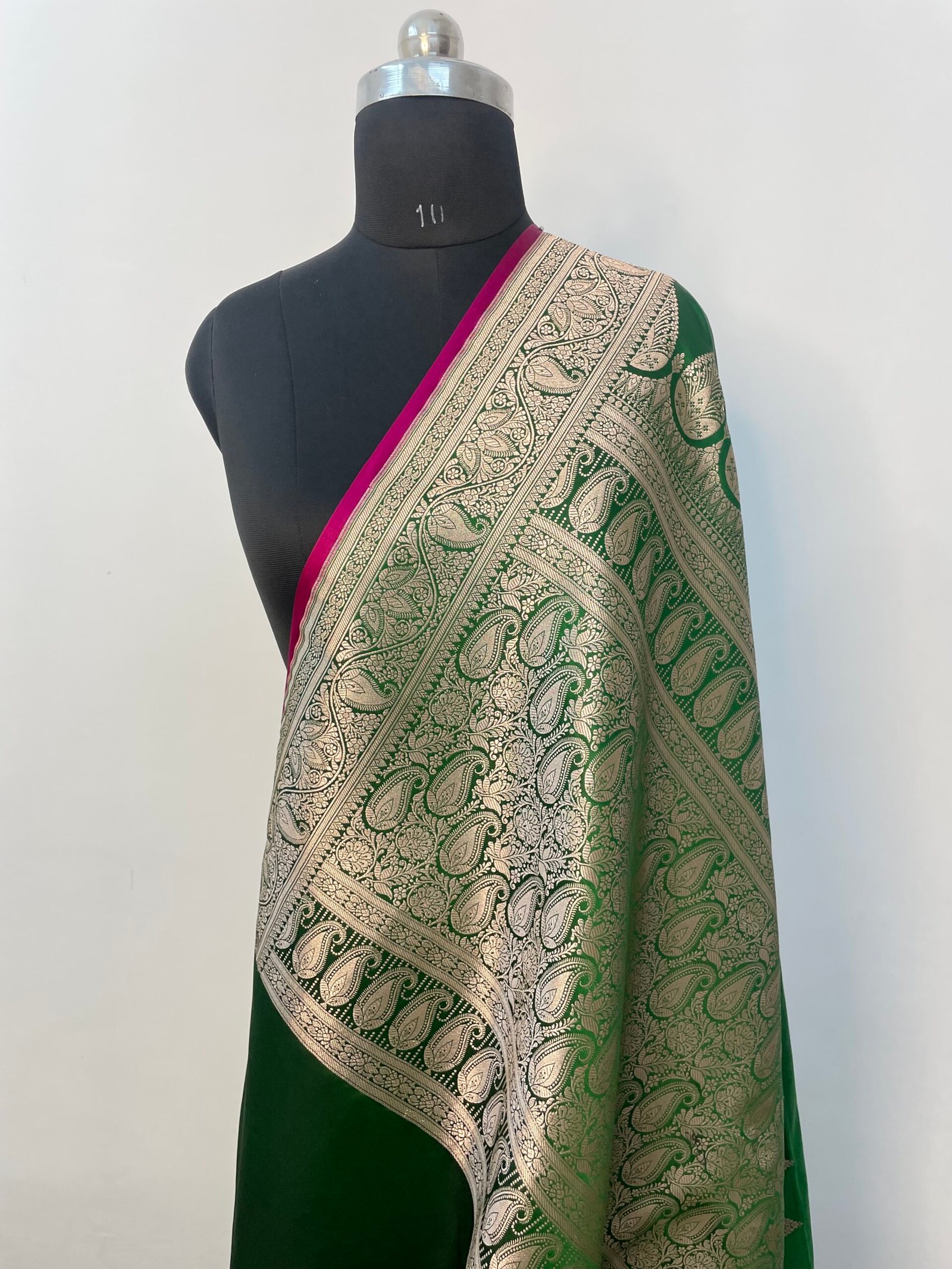 Dark Green Designer Boota Mashru Katan Silk Saree - Image 3