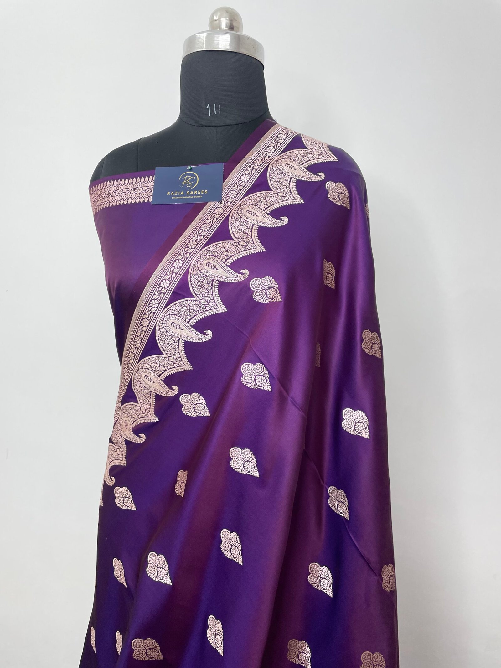 Begani Designer Boota Mashru Katan Silk Saree - Image 2