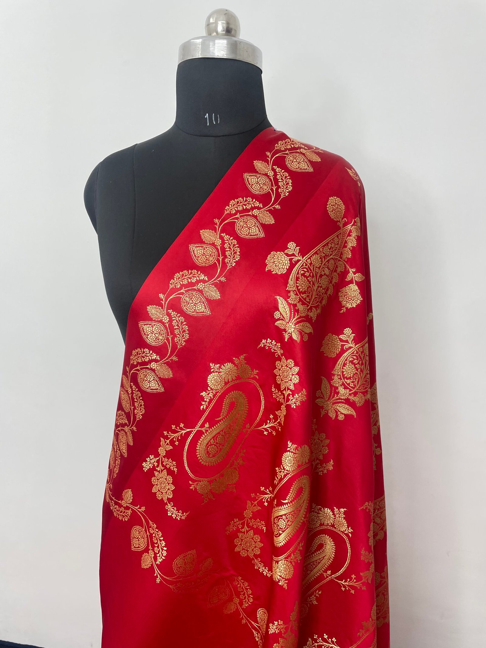 Strawberry Fancy Satan Patta Satin Katan Silk Saree - Image 3