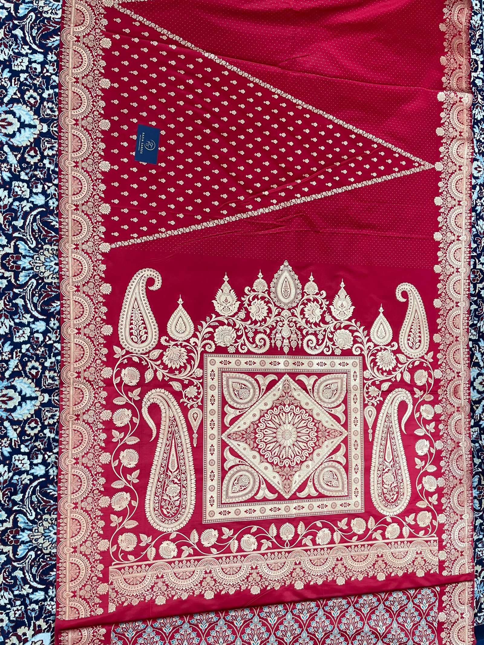 Red Memory Jacart Designer Satin Katan Silk Saree - Image 3