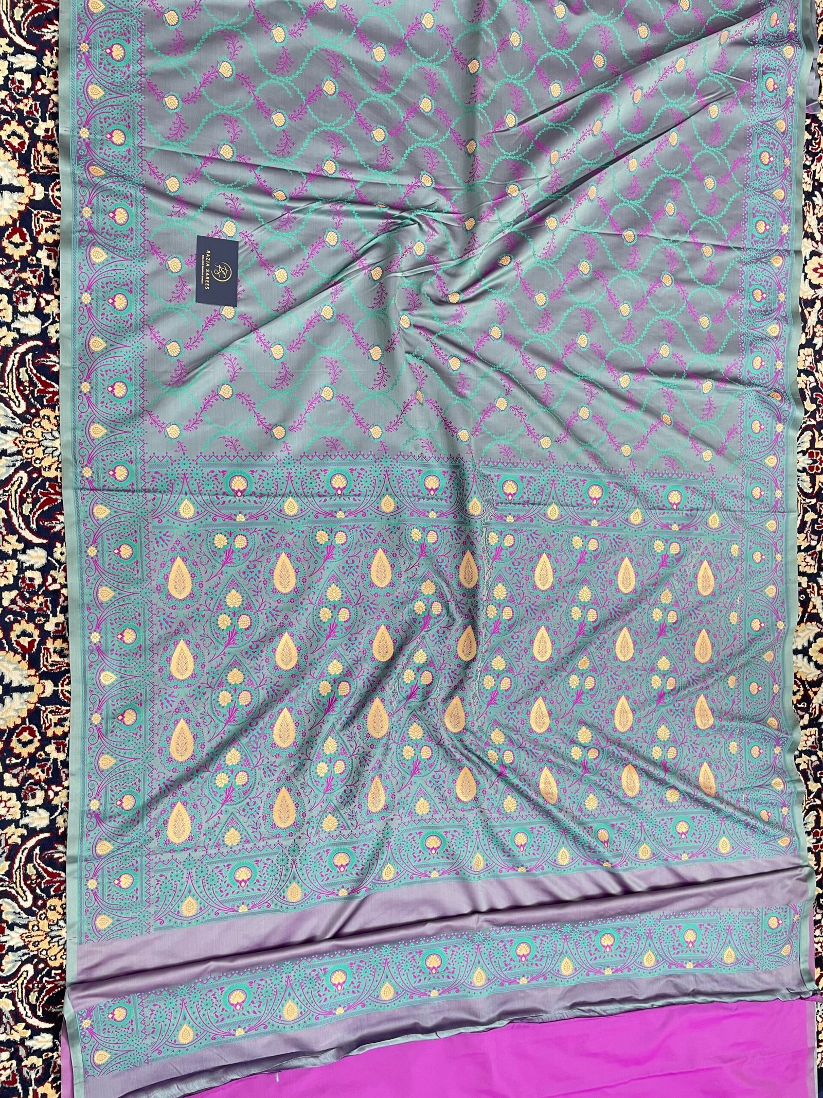 Ivory Rani Grey Tilfi Jamawar Tanchui Mashru Katan Silk Saree - Image 4